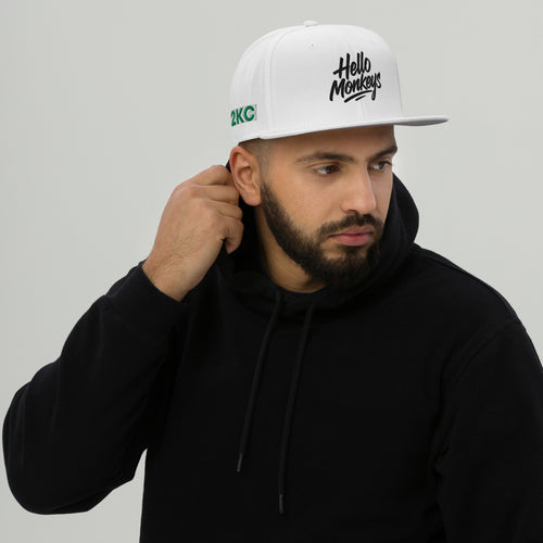 Casquette snapback blanche Hello Monkeys avec visière plate, style streetwear